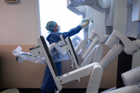 La Chirurgie Robotique - Dr. Bruto Randone | OBESITE CHIRURGIE PARIS